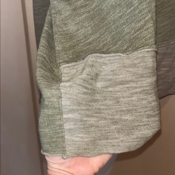 FP Beach Green Cowl Neck / hoodie long sleeve shirt OS / preowned - Picture 11 of 12